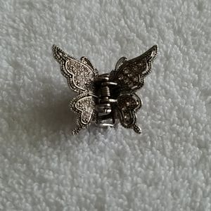 Small hinged butterfly hairclip